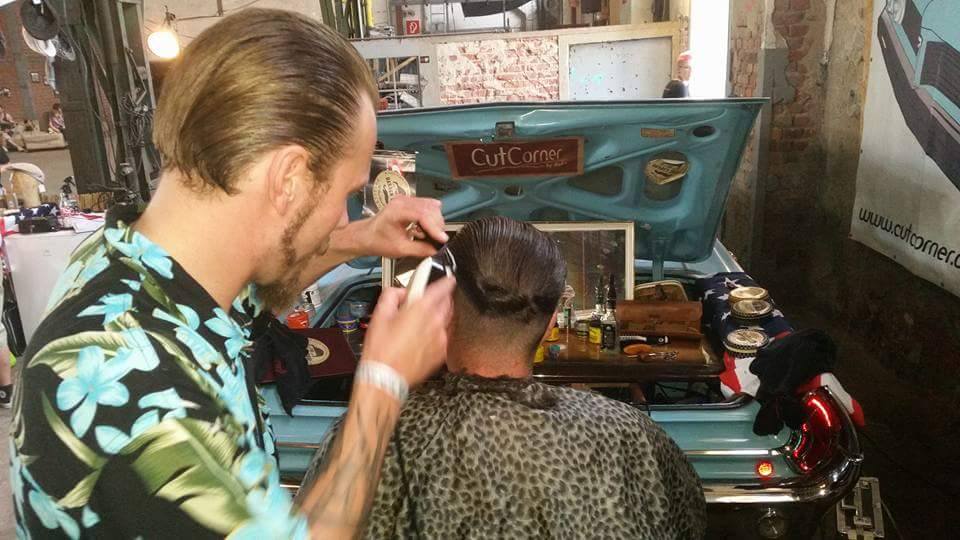 André Arno Lichtenscheidt Al The Barber vom Barbershop by Cutcorner in Düsseldorf im Interview auf mein-vollbart.de